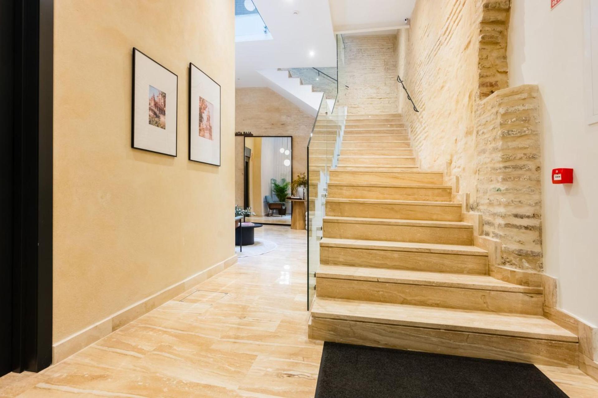 Luxury Apartment Overlooking Casa Pilatos, Seville